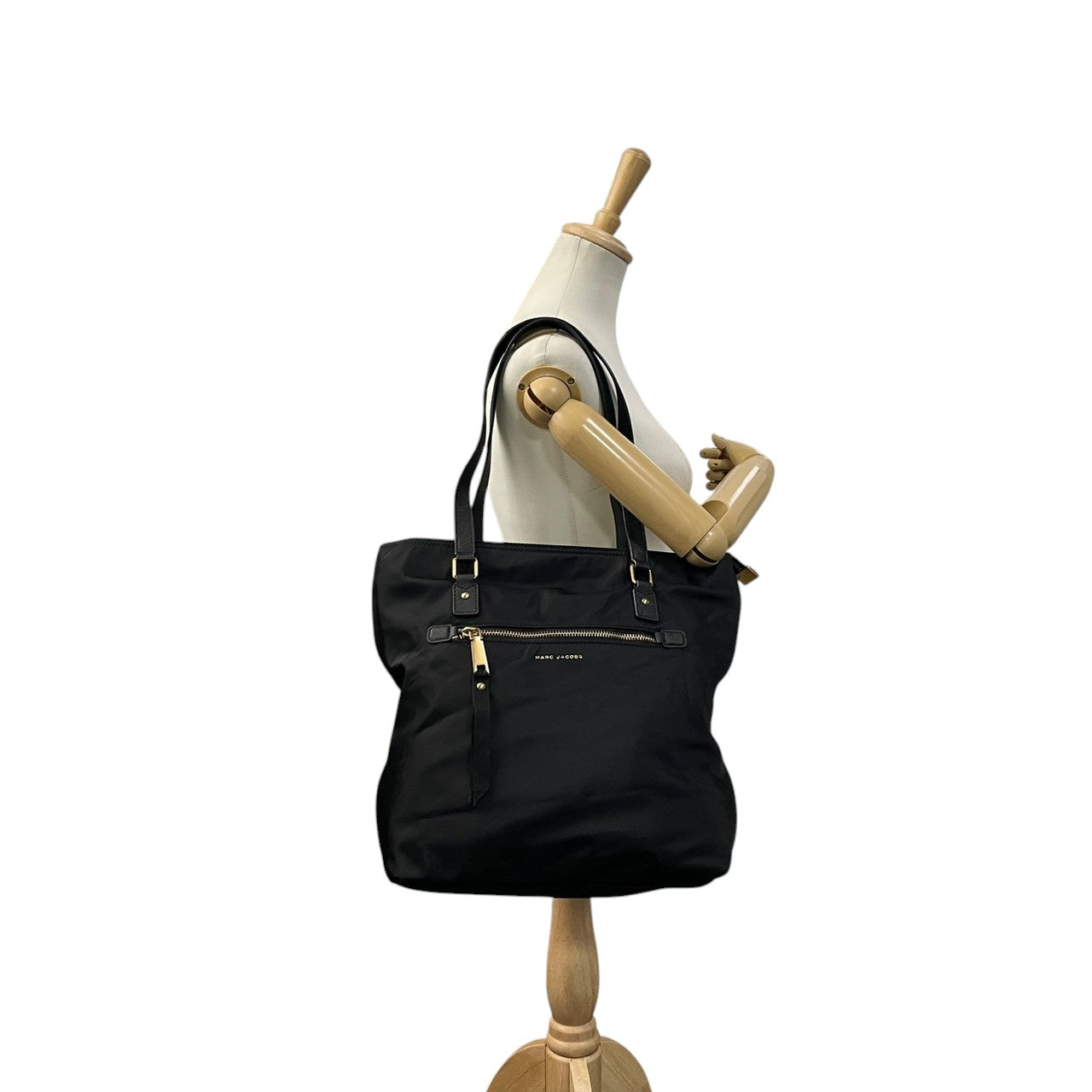 マークジェイコブス MARC JACOBS トートバッグ ナイロン レザー A4収納 通勤 通学 肩掛け ワンショルダー ブラック 黒 ゴールド金具 レディース エレガント カジュアル クラシック 大容量 軽量 ビジネス 旅行 シンプル 丈夫 美品 S24