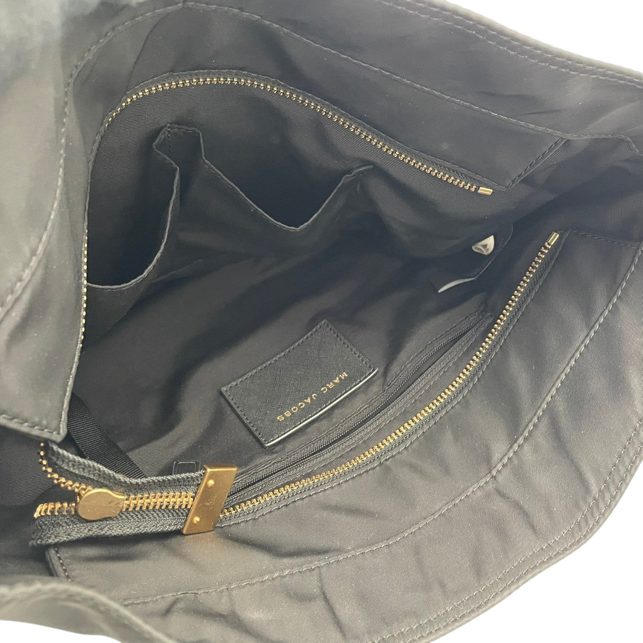 マークジェイコブス MARC JACOBS トートバッグ ナイロン レザー A4収納 通勤 通学 肩掛け ワンショルダー ブラック 黒 ゴールド金具 レディース エレガント カジュアル クラシック 大容量 軽量 ビジネス 旅行 シンプル 丈夫 美品 S24