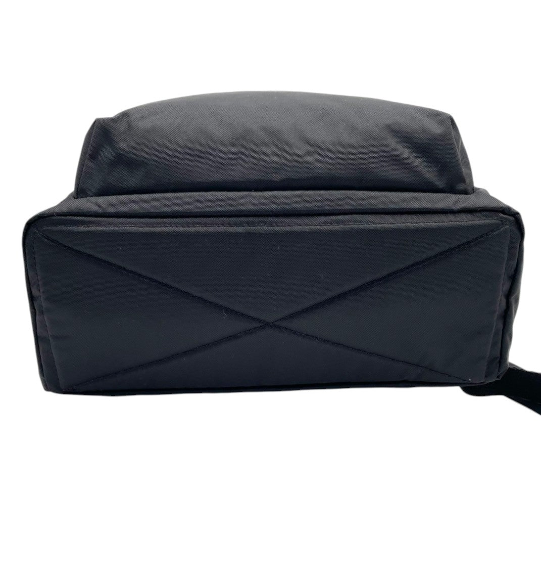 美品 マークジェイコブス MARC JACOBS リュック・デイパック ナイロン レザー ブラック 黒 A4収納 PC収納 シンプル ロゴ カジュアル エレガント ビンテージ メンズ レディース ユニセックス 高級 高品質 多機能 丈夫 お出かけ S24