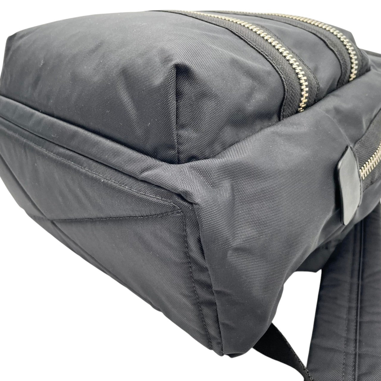 美品 マークジェイコブス MARC JACOBS リュック・デイパック ナイロン レザー ブラック 黒 A4収納 PC収納 シンプル ロゴ カジュアル エレガント ビンテージ メンズ レディース ユニセックス 高級 高品質 多機能 丈夫 お出かけ S24