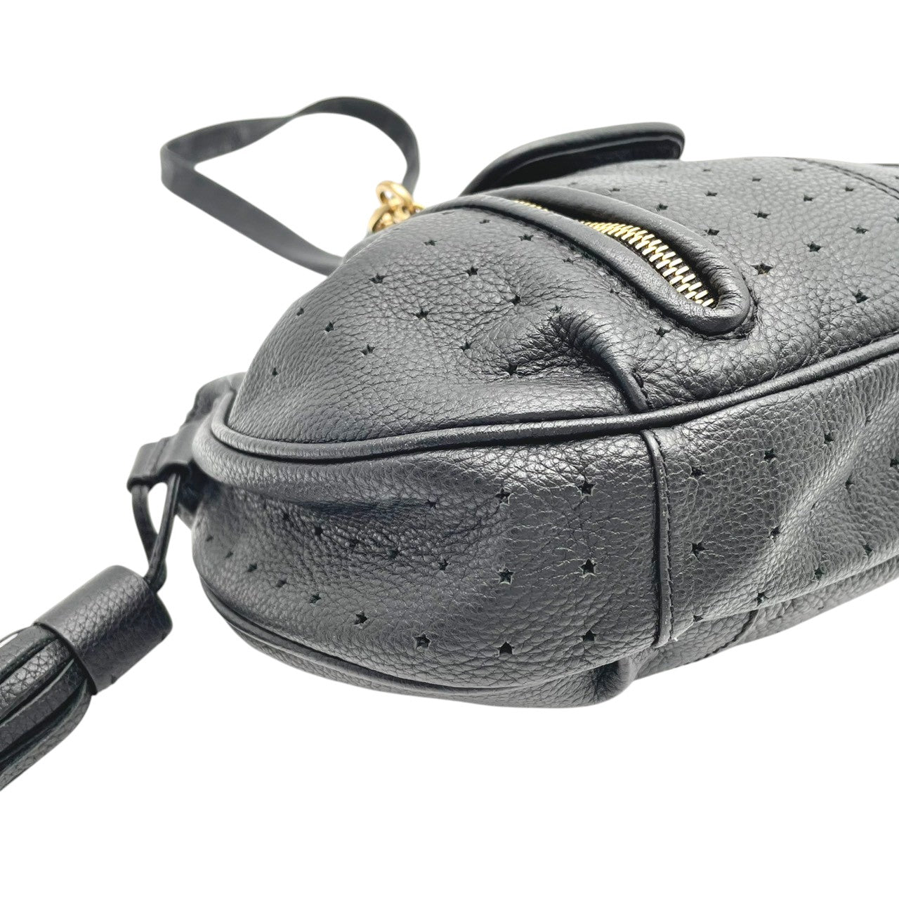美品 シーバイクロエ SeeByChloe ショルダーバッグ クロスボディ レザー 本革 ブラック 黒 星柄 パンチング タッセル フリンジ ゴールド金具 斜め掛け可 肩掛け レディース エレガント クラシック カジュアル お出かけ 良品 保証書 S23