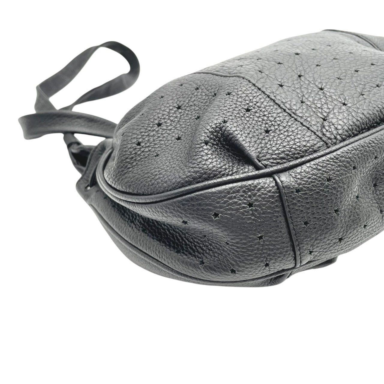 美品 シーバイクロエ SeeByChloe ショルダーバッグ クロスボディ レザー 本革 ブラック 黒 星柄 パンチング タッセル フリンジ ゴールド金具 斜め掛け可 肩掛け レディース エレガント クラシック カジュアル お出かけ 良品 保証書 S23