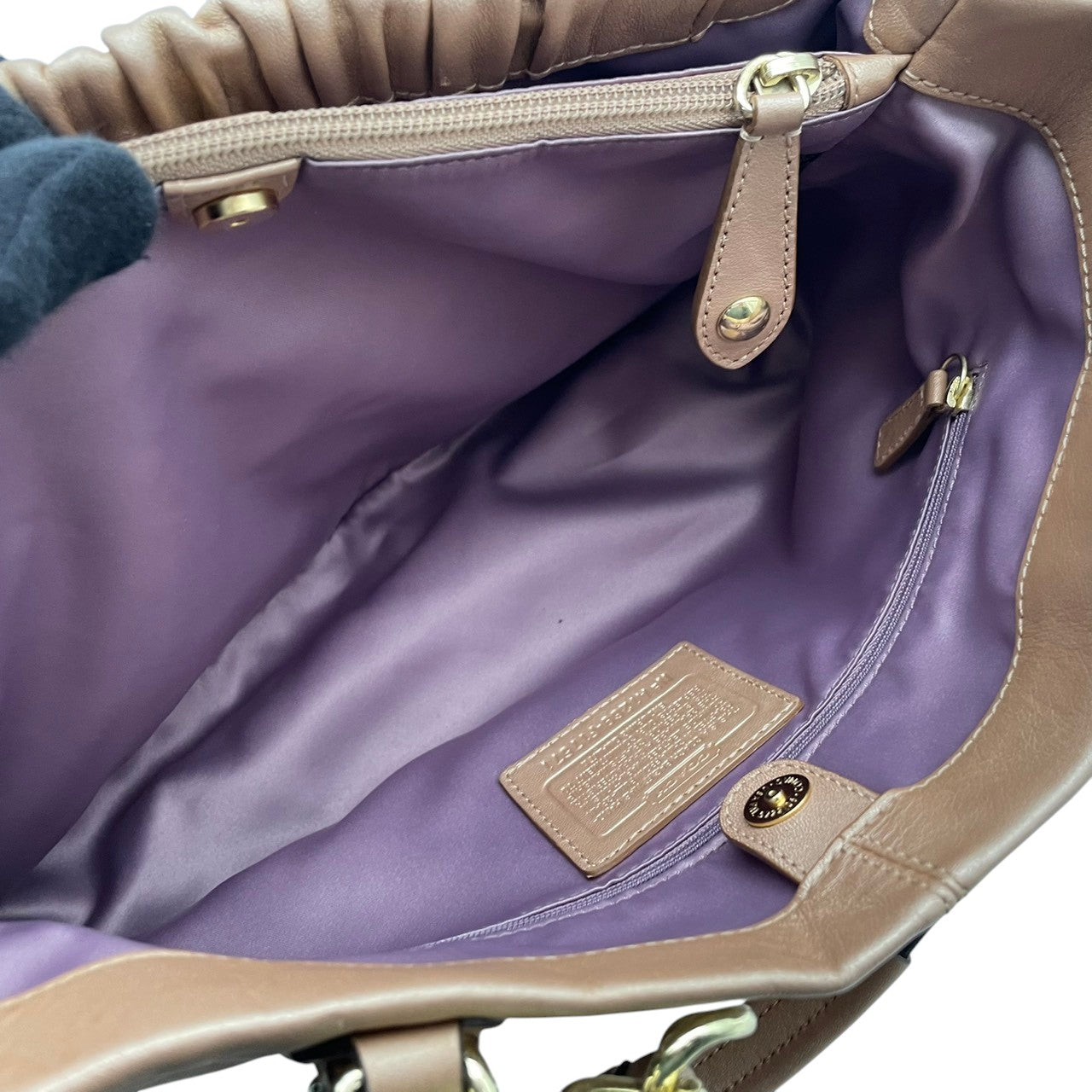美品 コーチ COACH アシュレイ レザー キャリオール ハンドバッグ トートバッグ 2WAY ピンクベージュ 本革 A4収納可 通勤 通学 肩掛け ワンショルダー レディース エレガント クラシック ビンテージ シンプル 丈夫 大容量 鞄 S80