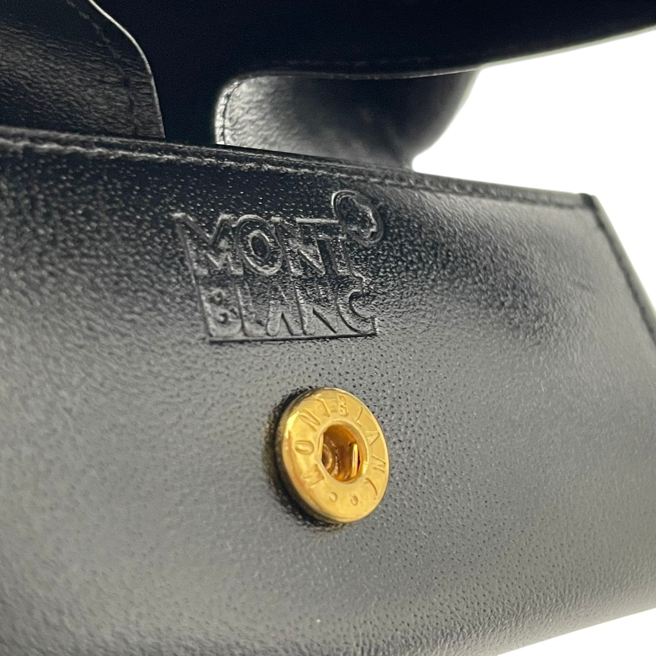 【良品】モンブラン MONTBLANC コインケース 小銭入れ マイスターシュテュック レザー 本革 ブラック 黒 ビンテージ クラシック エレガント 上品 メンズ レディース ビジネス 通勤 コンパクト ミニ財布 定番 人気 ホワイトスター ロゴ M5