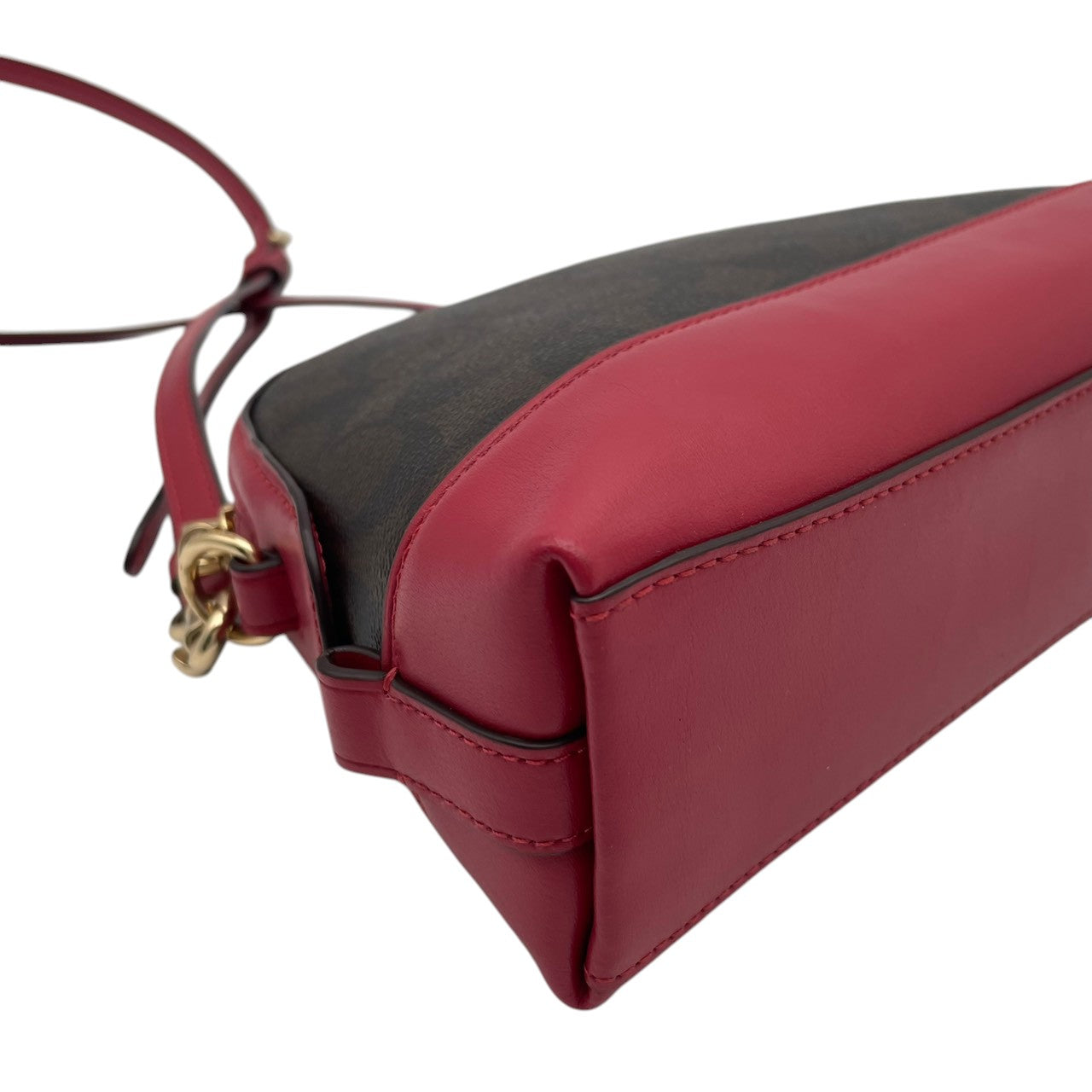 極 美品 コーチ COACH F76674 ショルダーバッグ クロスボディ ドーム型 シグネチャー PVC レザー 本革 茶 ブラウン ワインレッド ボルドー バイカラー レディース カジュアル デイリー お出かけ エレガント 上品 斜め掛け可 自立可 S98