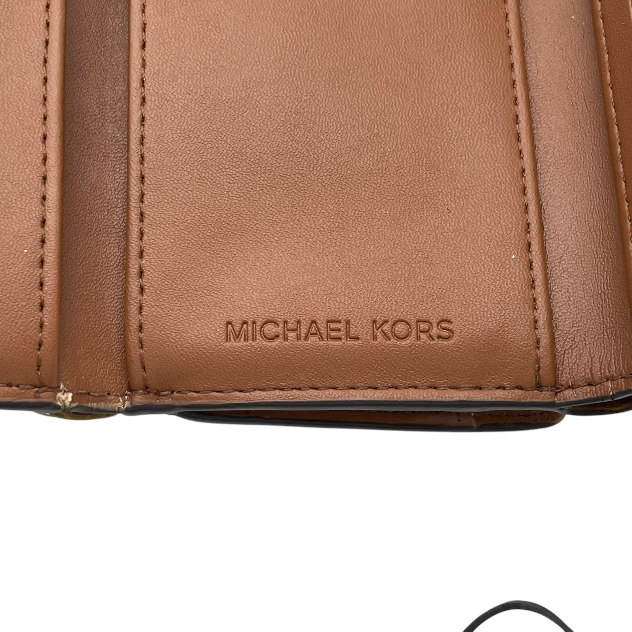 良品 マイケルコース MICHAEL KORS 三つ折り財布 折り財布 ミニ財布 コンパクトウォレット トライフォールド PVC レザー 本革 アイボリー 白 シグネチャー レディース エレガント クラシック カジュアル デイリー 通勤 通学 お出かけ W6