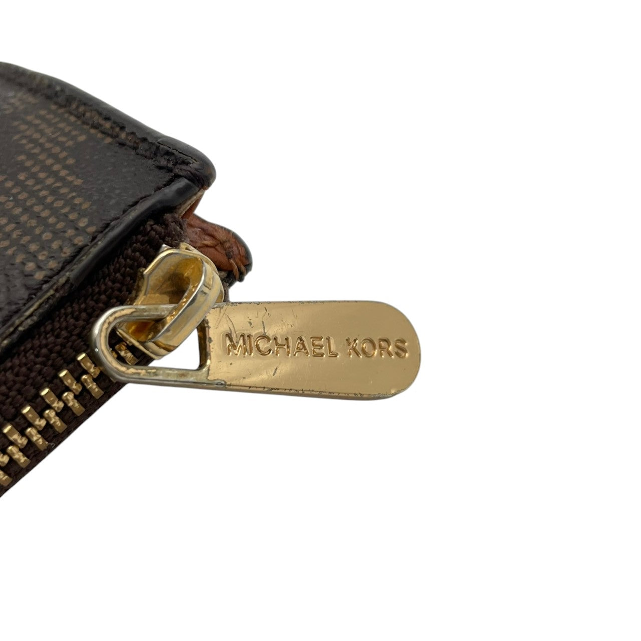 美品 マイケルコース MICHAEL KORS コインケース 小銭入れ カードケース マルチケース PVC レザー 本革 ブラウン 茶 シグネチャー レディース エレガント クラシック カジュアル コンパクト デイリー 通勤 通学 お出かけ 上品 大人 M5