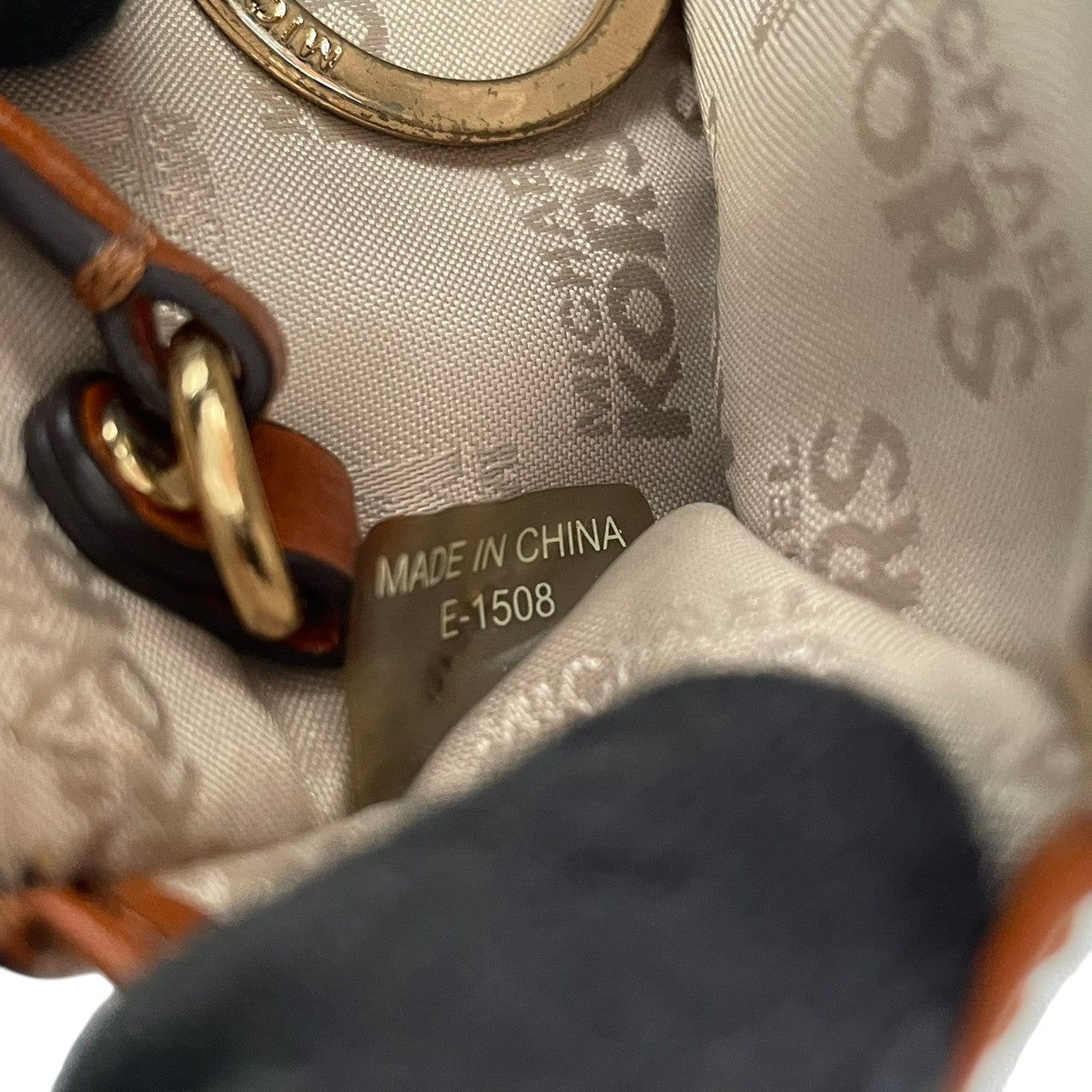 美品 マイケルコース MICHAEL KORS コインケース 小銭入れ カードケース マルチケース PVC レザー 本革 ブラウン 茶 シグネチャー レディース エレガント クラシック カジュアル コンパクト デイリー 通勤 通学 お出かけ 上品 大人 M5