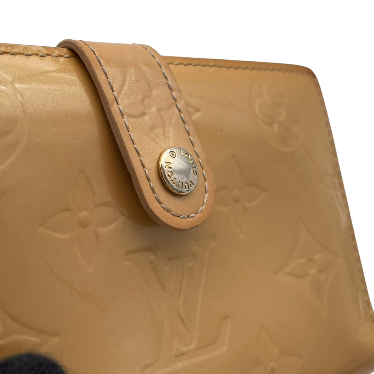 ルイヴィトン LOUIS VUITTON モノグラム ヴェルニ ポルトフォイユ ヴィエノワ がま口 二つ折り 財布 エナメル レザー イエロー ピンク ベージュ ビンテージ エレガント ブランド 定番 人気 アイテム レディース コンパクト ウォレット W1