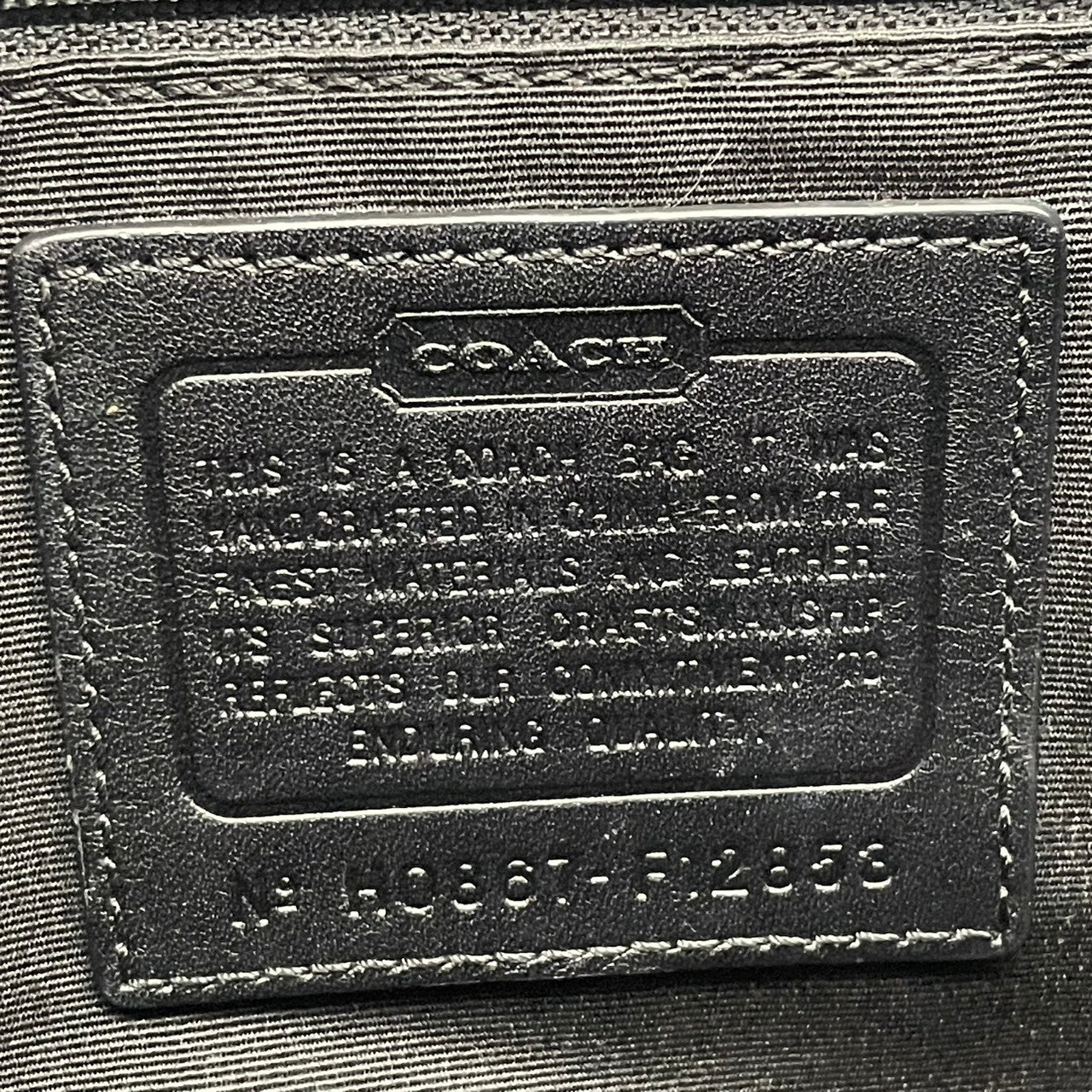 【美品】 コーチ COACH シグネチャー トートバッグ ショルダーバッグ スタッズ キャンバス レザー A4収納可能 肩掛け ワンショルダー ブラック 黒 通勤 通学 ビンテージ クラシック エレガント シック 上品 鞄 レディース F12853 S57