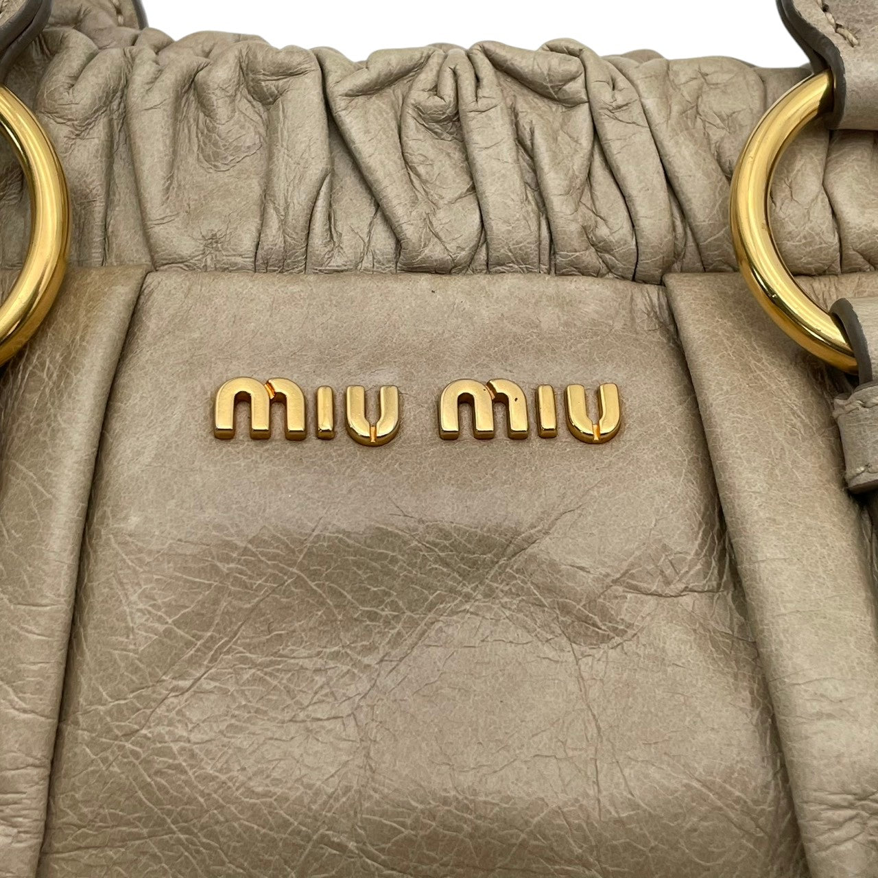 ミュウミュウ MIUMIU ハンドバッグ トートバッグ ヴィッテロ ルクス レザー 本革 ベージュ リボン サイドリボン ゴールド金具 大容量 A4収納可能 アーカイブ ビンテージ レディース S57
