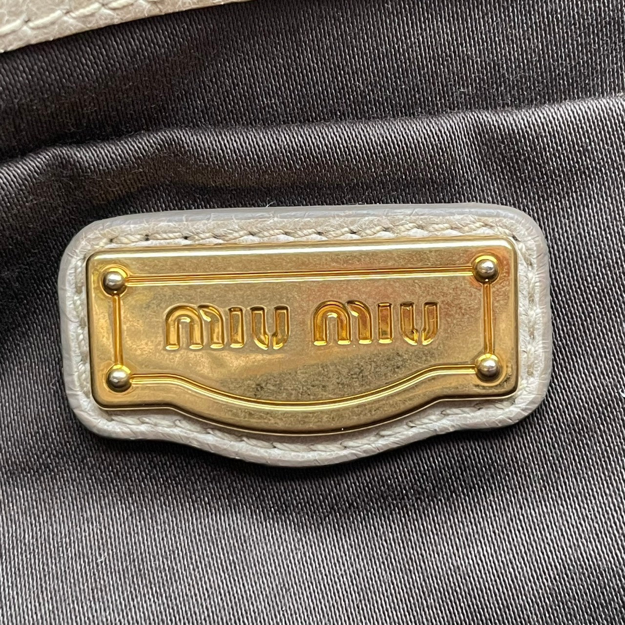 ミュウミュウ MIUMIU ハンドバッグ トートバッグ ヴィッテロ ルクス レザー 本革 ベージュ リボン サイドリボン ゴールド金具 大容量 A4収納可能 アーカイブ ビンテージ レディース S57