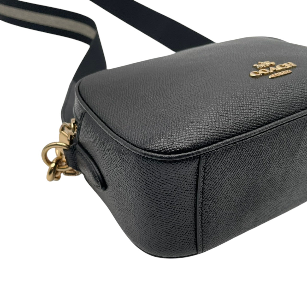 【美品】 コーチ COACH ショルダーバッグ カメラバッグ レザー 本革 ブラック 黒 ゴールド金具 斜め掛け可 肩掛け クロスボディ カジュアル エレガント ビンテージ 鞄 レディース ポシェット コンパクト お出かけ 定番 人気 S57