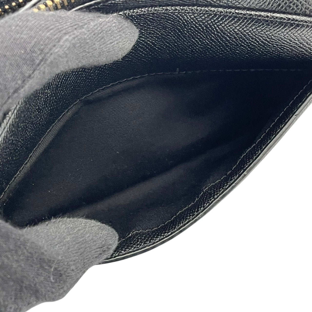 【美品】 コーチ COACH ショルダーバッグ カメラバッグ レザー 本革 ブラック 黒 ゴールド金具 斜め掛け可 肩掛け クロスボディ カジュアル エレガント ビンテージ 鞄 レディース ポシェット コンパクト お出かけ 定番 人気 S57