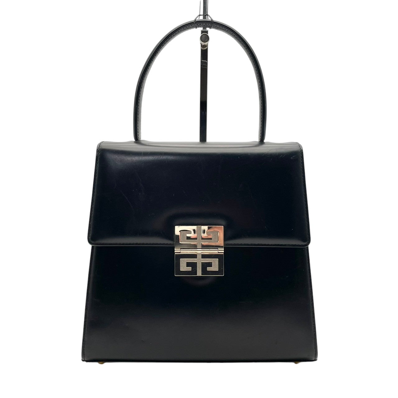 【良品】 ジバンシー GIVENCHY 2WAY ハンドバッグ ショルダーバッグ レザー 本革 ブラック 黒 ゴールド金具 ロゴプレート 斜め掛け可 肩掛け 自立可 ビンテージ クラシック エレガントレディース お出かけ デイリー 冠婚葬祭 人気 S58