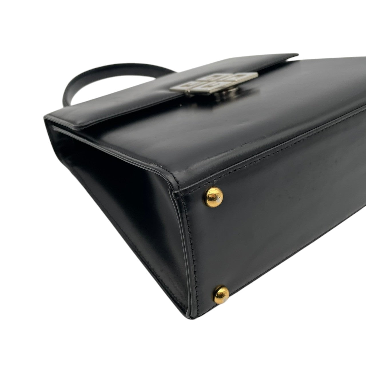 【良品】 ジバンシー GIVENCHY 2WAY ハンドバッグ ショルダーバッグ レザー 本革 ブラック 黒 ゴールド金具 ロゴプレート 斜め掛け可 肩掛け 自立可 ビンテージ クラシック エレガントレディース お出かけ デイリー 冠婚葬祭 人気 S58
