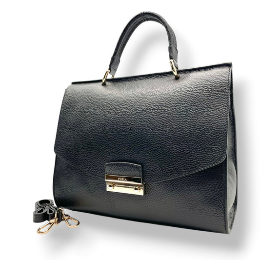 【美品】フルラ FURLA ハンドバッグ ショルダーバッグ 2WAY 本革 レザー ブラック 黒 ゴールド金具 自立可 エレガント ビンテージ クラシック 上品 高級感 通勤 通学 お出かけ 冠婚葬祭 フォーマル 人気 定番 S66