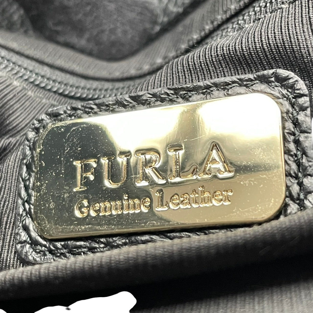 【美品】フルラ FURLA ハンドバッグ ショルダーバッグ 2WAY 本革 レザー ブラック 黒 ゴールド金具 自立可 エレガント ビンテージ クラシック 上品 高級感 通勤 通学 お出かけ 冠婚葬祭 フォーマル 人気 定番 S66