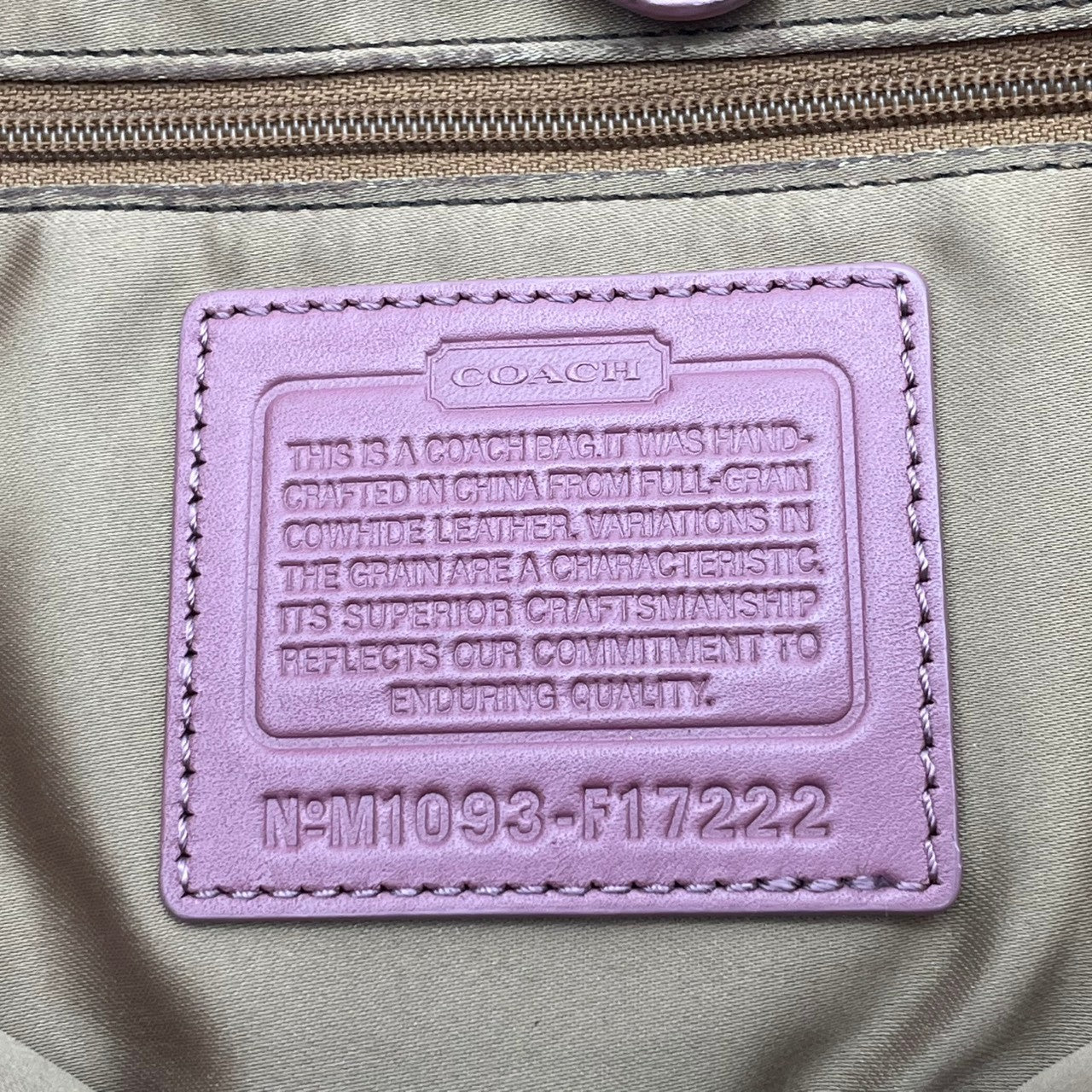 【良品】コーチ COACH トートバッグ ショルダーバッグ 肩掛け ワンショルダー A4収納可 大容量 本革 レザー ピンク 桃色 ゴールド金具 ロゴ チャーム ビンテージ クラシック エレガント 上品 通勤 通学 お出かけ レジャー 収納力抜群 S66