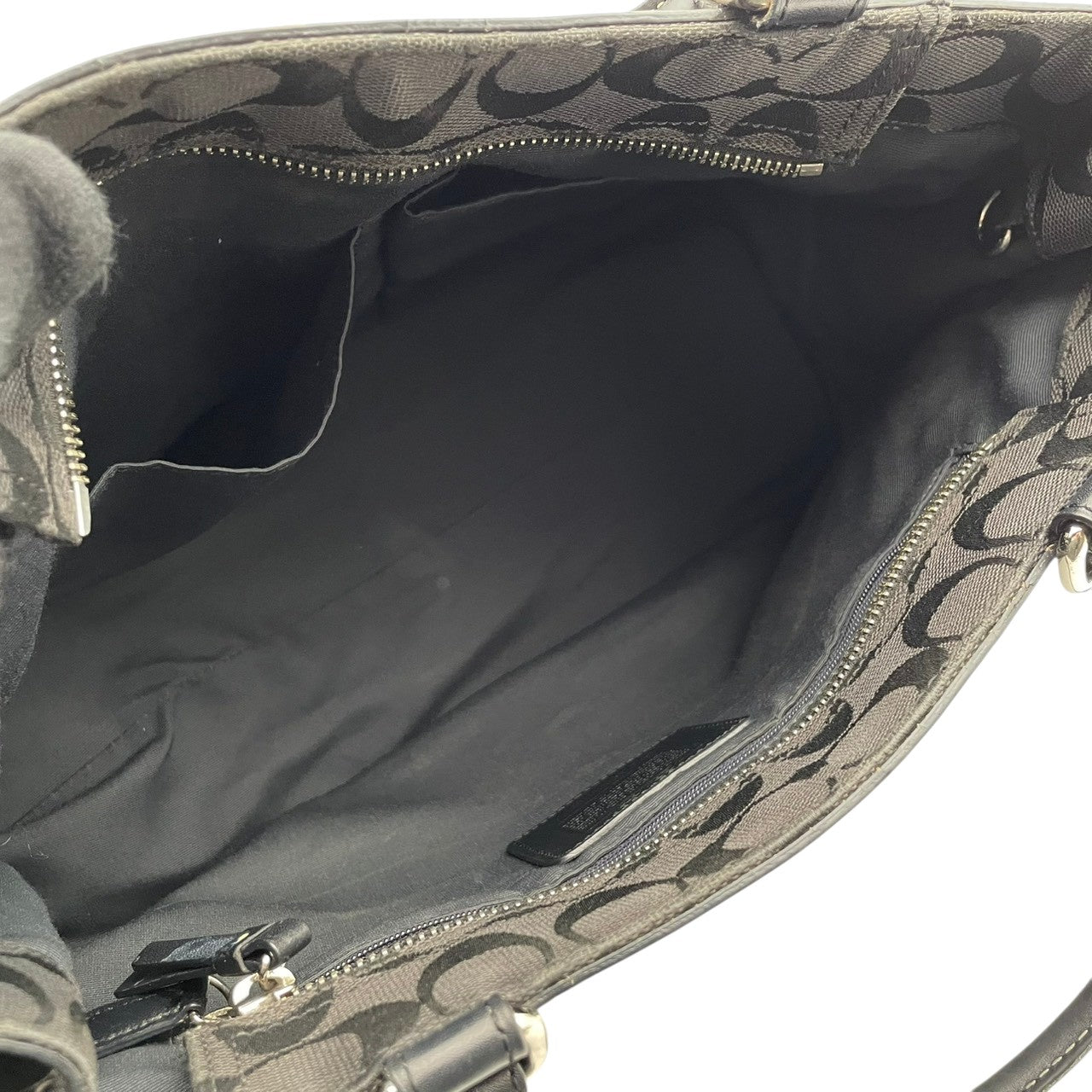コーチ COACH トートバッグ シグネチャー キャンバス レザー ブラック 黒 8K07 肩掛け ワンショルダー 自立可 A4収納可 通勤 通学 普段使い お出かけ エレガント クラシック ビンテージ レディース ブランド 鞄 収納力抜群 スタイリッシュ 定番 人気 シック 高級感 上品 清楚 お洒落 S66