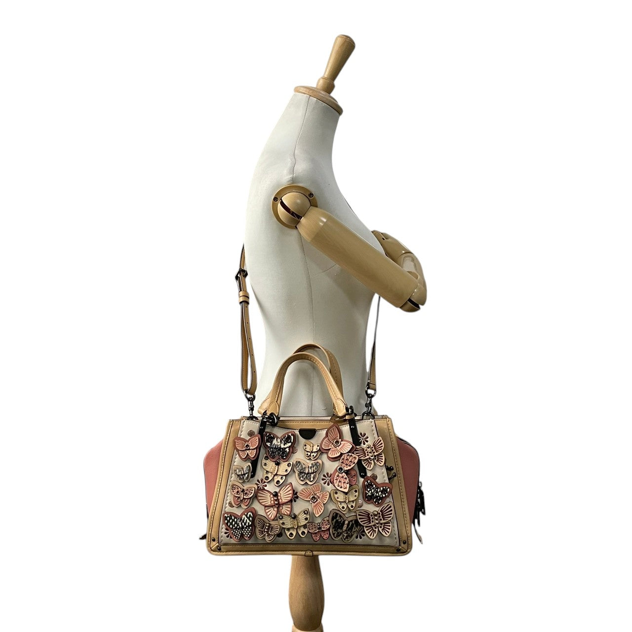 美品 コーチ COACH ドリーマー 2way ショルダーバッグ ハンドバッグ 69553 バタフライ アップリケ レザー 本革 アイボリー ピンク 肩掛け 斜め掛け可 チャーム 通勤 通学 旅行 エレガント クラシカル ビンテージ 希少 ブランド 鞄 S66