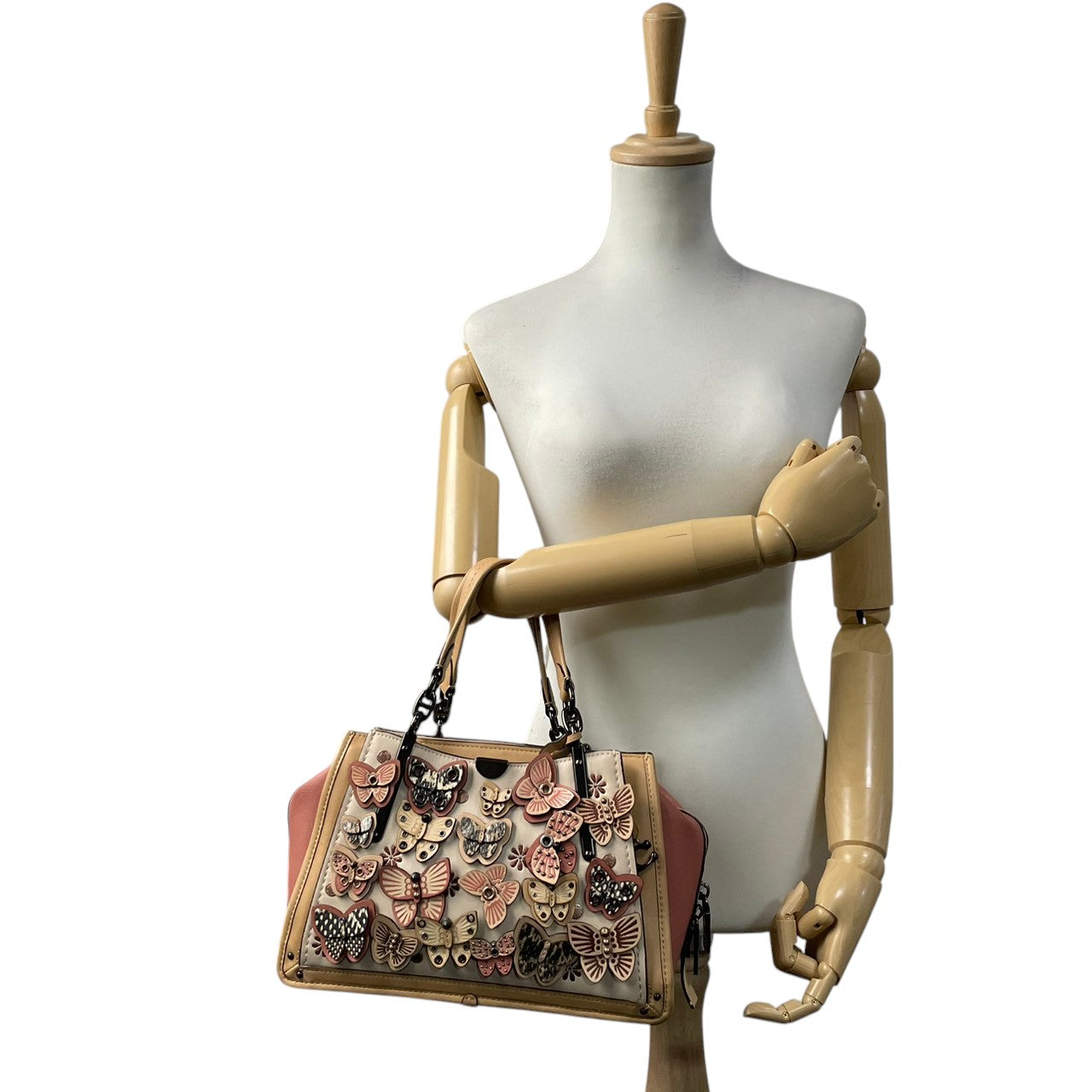美品 コーチ COACH ドリーマー 2way ショルダーバッグ ハンドバッグ 69553 バタフライ アップリケ レザー 本革 アイボリー ピンク 肩掛け 斜め掛け可 チャーム 通勤 通学 旅行 エレガント クラシカル ビンテージ 希少 ブランド 鞄 S66
