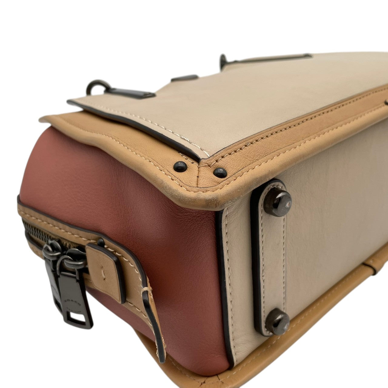 美品 コーチ COACH ドリーマー 2way ショルダーバッグ ハンドバッグ 69553 バタフライ アップリケ レザー 本革 アイボリー ピンク 肩掛け 斜め掛け可 チャーム 通勤 通学 旅行 エレガント クラシカル ビンテージ 希少 ブランド 鞄 S66