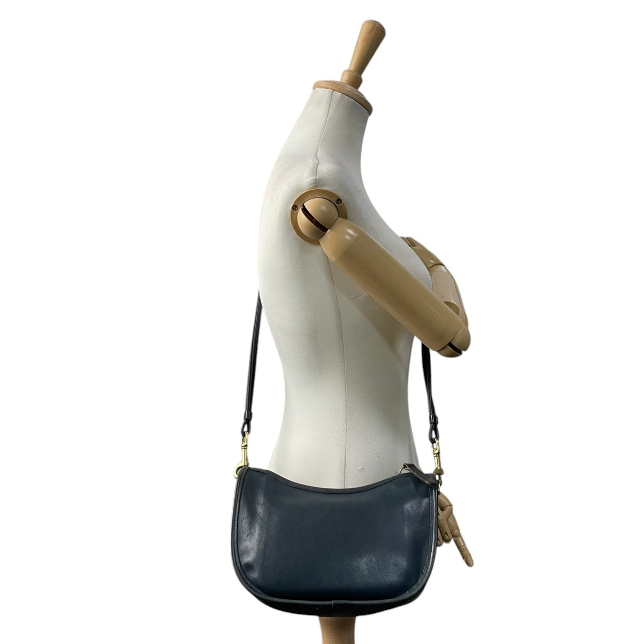 コーチ COACH ショルダーバッグ グラブタンレザー 本革 ネイビー 紺色 ゴールド金具 ヴィンテージ ビンテージ クラシック レトロ エレガント レア オールドコーチ 斜め掛け可 肩掛け ワンショルダー レディース バッグ 鞄 0121-005 S66