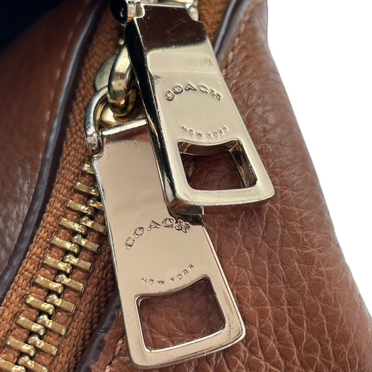【美品】コーチ COACH ハンドバッグ レザー 本革 ペブルドレザー ブラウン 茶色 ゴールド金具 F36628 ホーボーバッグ セレステ ワンショルダー 肩掛け レディース カジュアル エレガント 上品 通勤 通学 ビンテージ風 クラシック シボ革 S66