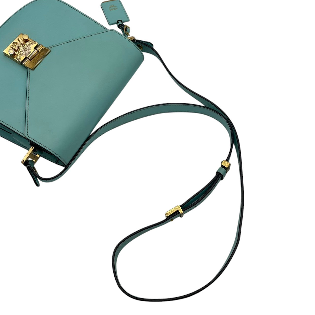エムシーエム MCM ショルダーバッグ 斜め掛け可 レザー 本革 水色 ライトブルー シルバー金具 ロゴプレート ヴィンテージ ビンテージ クラシック エレガント 上品 カジュアル おしゃれ 鞄 カバン レディース お出かけ デイリーユース ギフト S68