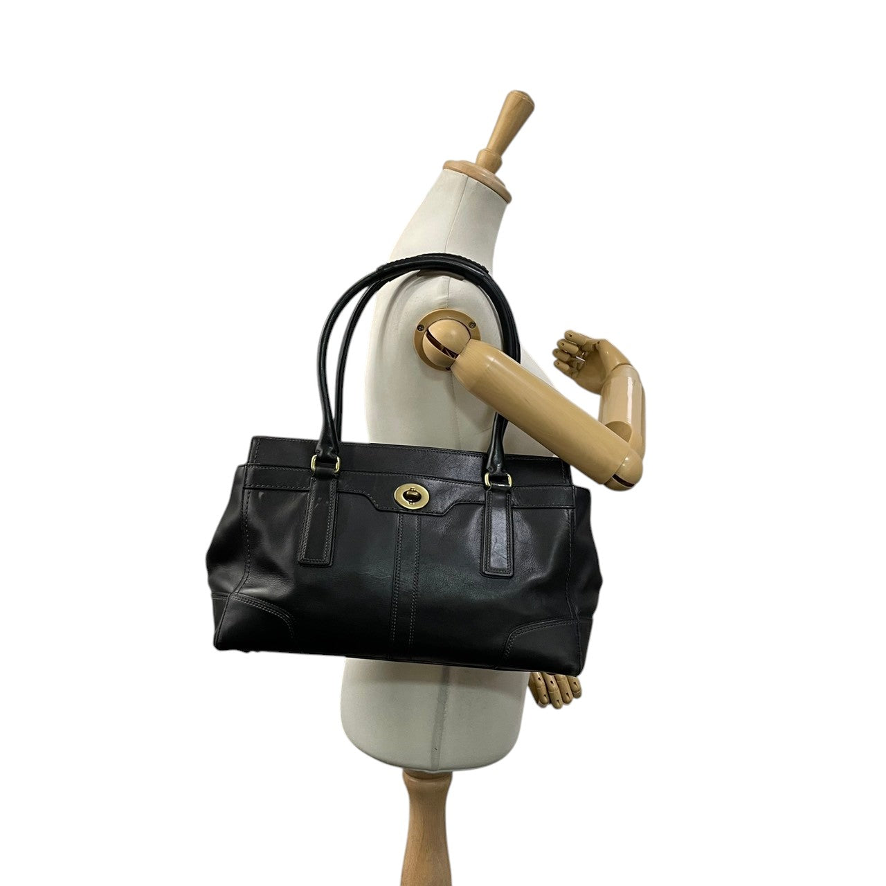 コーチ COACH トートバッグ ハンドバッグ レザー 本革 ペブルドレザー シボ革 ブラック 黒 シルバー金具 ロゴ A4サイズ収納可 肩掛け可 通勤 通学 エレガント クラシック ヴィンテージ 美品 鞄 レディース メンズ 11048 S54