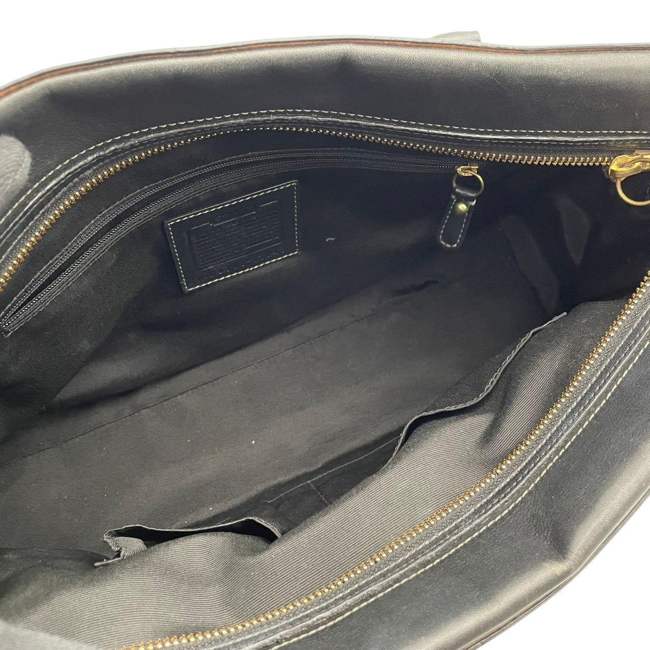 コーチ COACH トートバッグ ハンドバッグ レザー 本革 ペブルドレザー シボ革 ブラック 黒 シルバー金具 ロゴ A4サイズ収納可 肩掛け可 通勤 通学 エレガント クラシック ヴィンテージ 美品 鞄 レディース メンズ 11048 S54