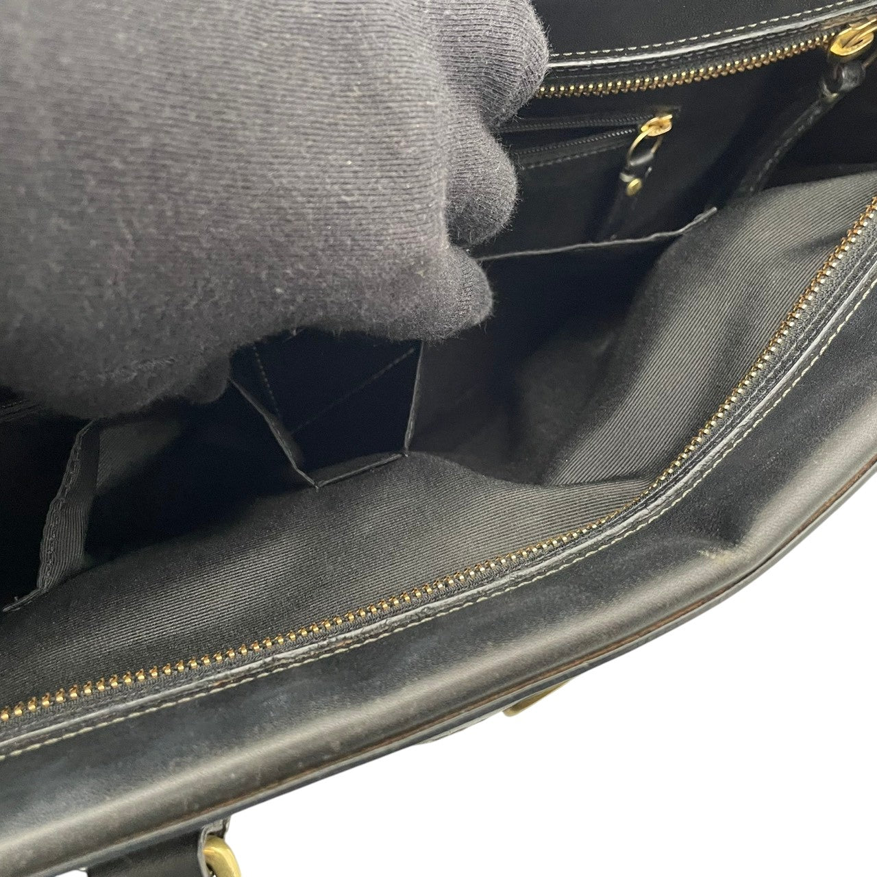 コーチ COACH トートバッグ ハンドバッグ レザー 本革 ペブルドレザー シボ革 ブラック 黒 シルバー金具 ロゴ A4サイズ収納可 肩掛け可 通勤 通学 エレガント クラシック ヴィンテージ 美品 鞄 レディース メンズ 11048 S54
