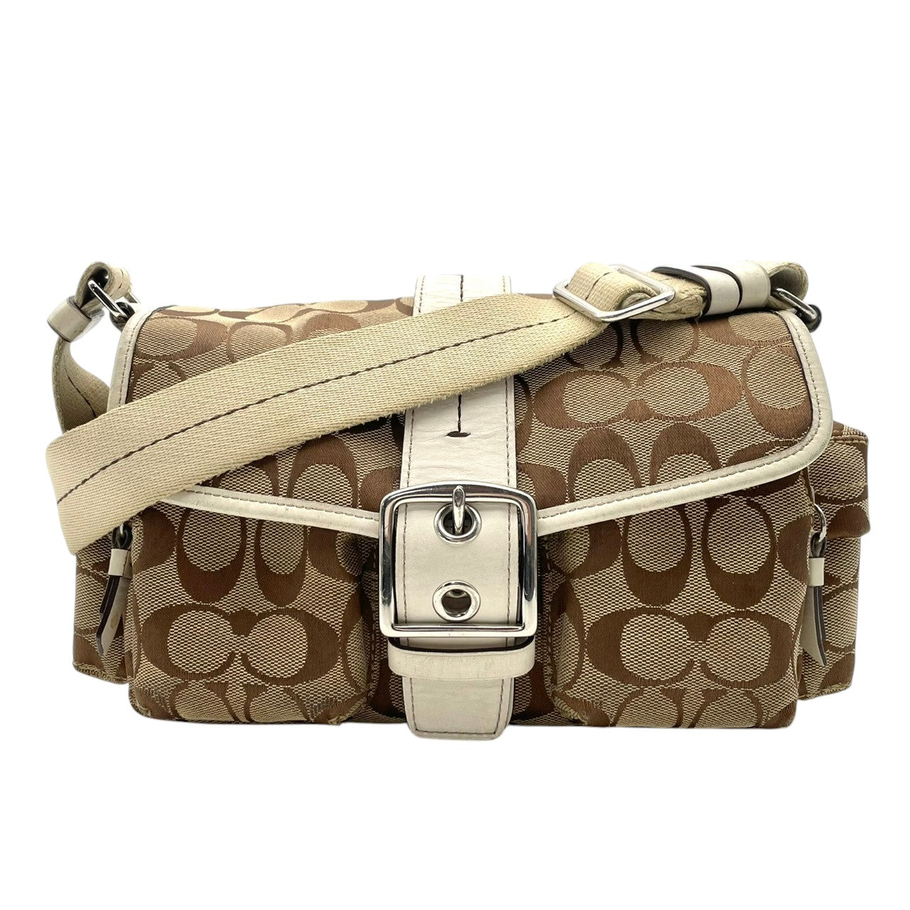 美品 コーチ COACH ショルダーバッグ 斜め掛け可 肩掛け シグネチャー キャンバス レザー 本革 ベージュ ホワイト 白 シルバー金具 ソーホー フラップ ヴィンテージ ビンテージ 希少 レア 鞄 レディース お出かけ 通勤 通学 6835 S54
