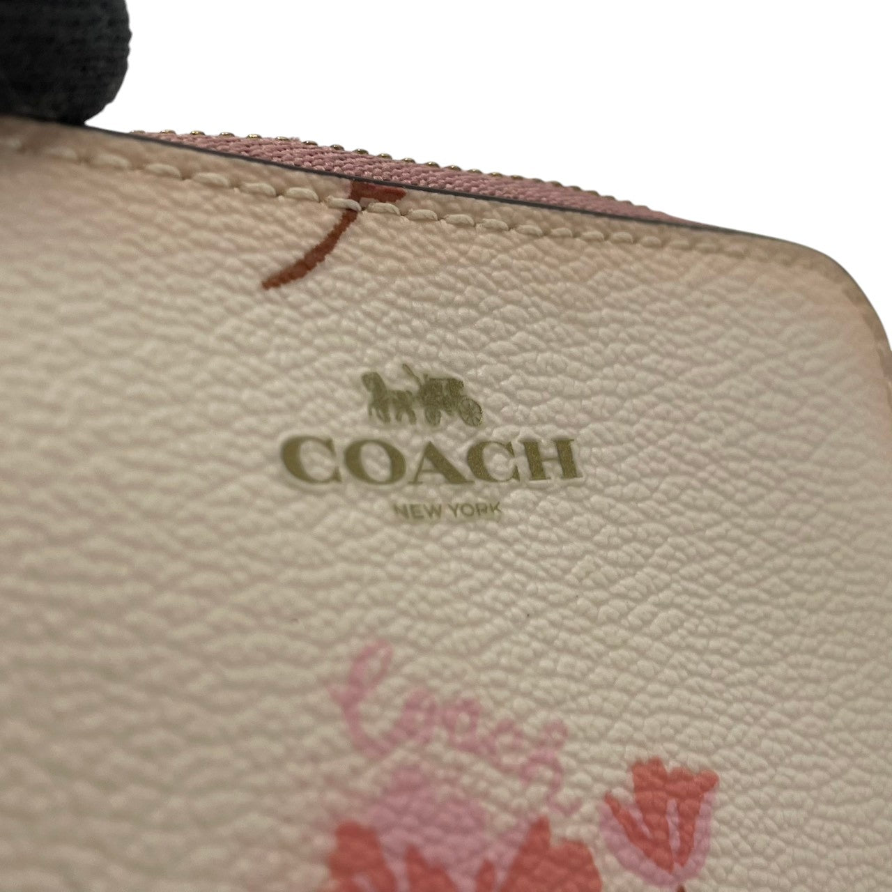 美品 コーチ COACH ラウンドファスナー長財布 フローラル 花柄 レザー 本革 アイボリー ピンク ゴールド金具 総柄 ロゴ ジップウォレット ロングウォレット カード収納 小銭入れ レディース 上品 華やか コンパクト収納 F87796 M2
