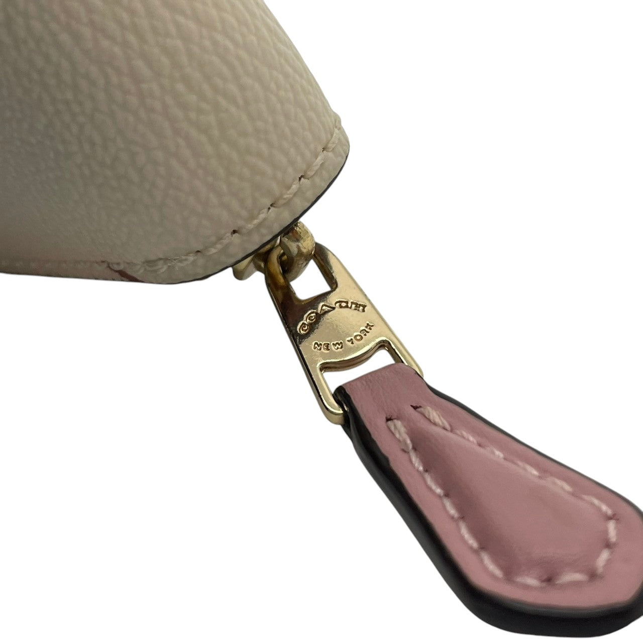 美品 コーチ COACH ラウンドファスナー長財布 フローラル 花柄 レザー 本革 アイボリー ピンク ゴールド金具 総柄 ロゴ ジップウォレット ロングウォレット カード収納 小銭入れ レディース 上品 華やか コンパクト収納 F87796 M2