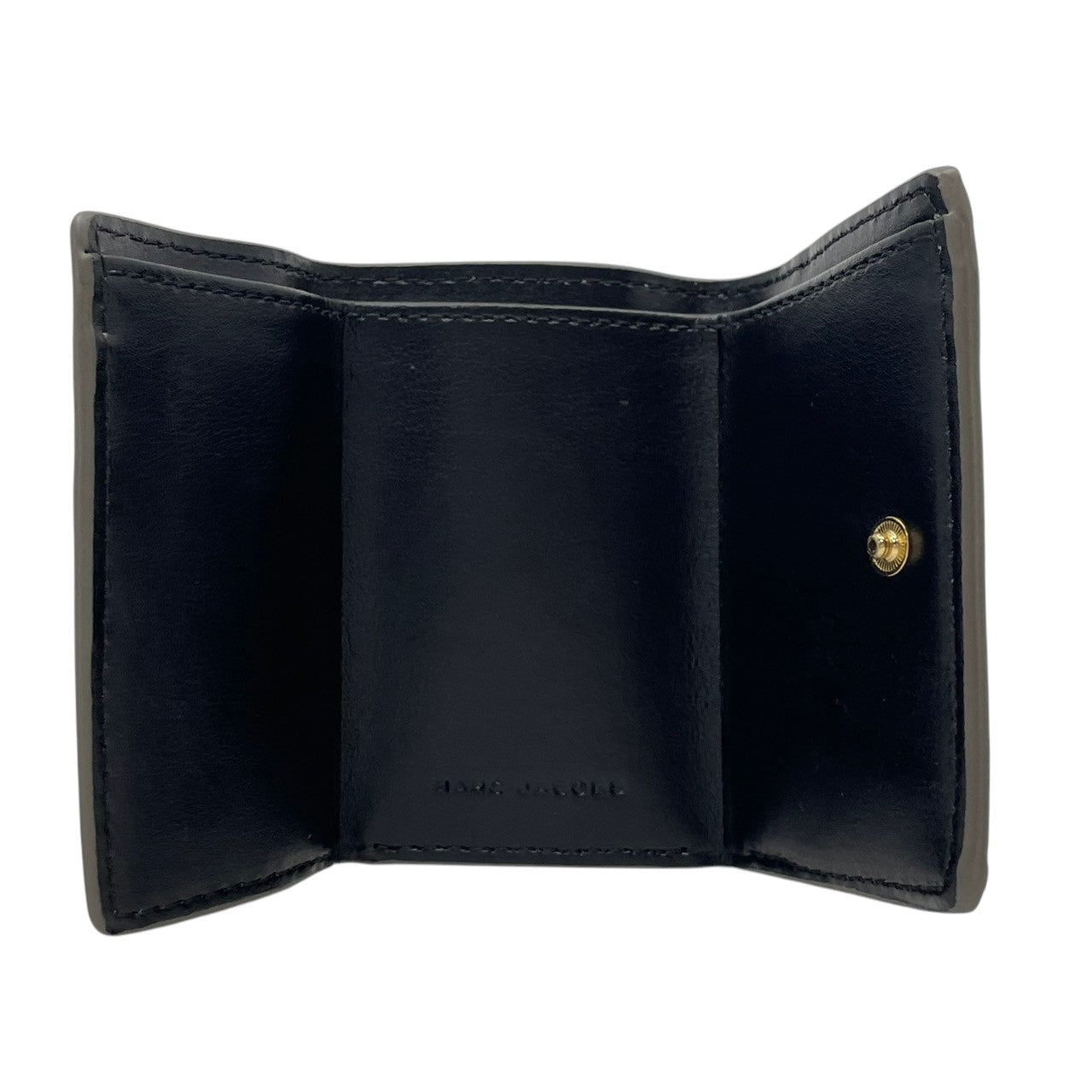【美品】 マークジェイコブス MARC JACOBS 三つ折り財布 ミニ財布 コンパクトウォレット レザー 本革 グレー 灰色 ダブルJロゴ 金具 ゴールド ビンテージ クラシック エレガント 上品 レディース お出かけ 定番 人気 アイテム M2