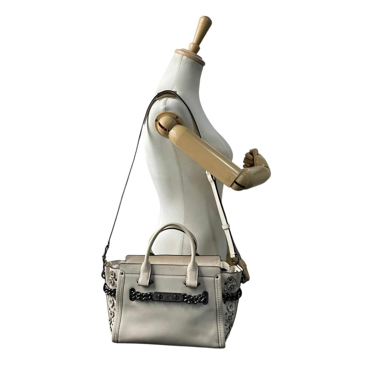 【美品】 コーチ COACH 2WAY ハンドバッグ ショルダーバッグ 斜め掛け可 レザー 本革 アイボリー 白 ゴールド金具 チェルシー クロスボディ ビンテージ クラシック エレガント スタイリッシュ 上品 鞄 レディース お出かけ 59091 S3