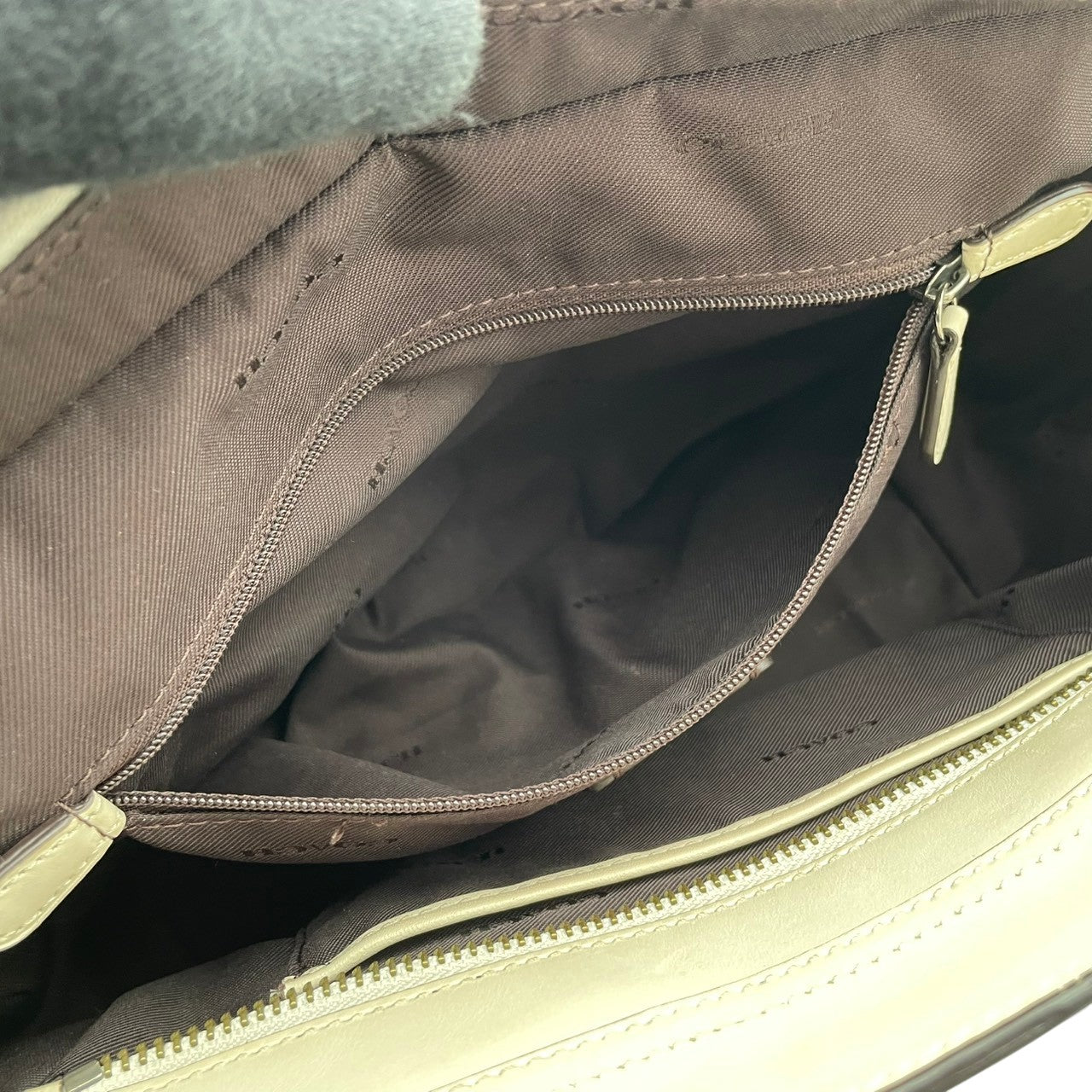【美品】 コーチ COACH 2WAY ハンドバッグ ショルダーバッグ 斜め掛け可 レザー 本革 アイボリー 白 ゴールド金具 チェルシー クロスボディ ビンテージ クラシック エレガント スタイリッシュ 上品 鞄 レディース お出かけ 59091 S3