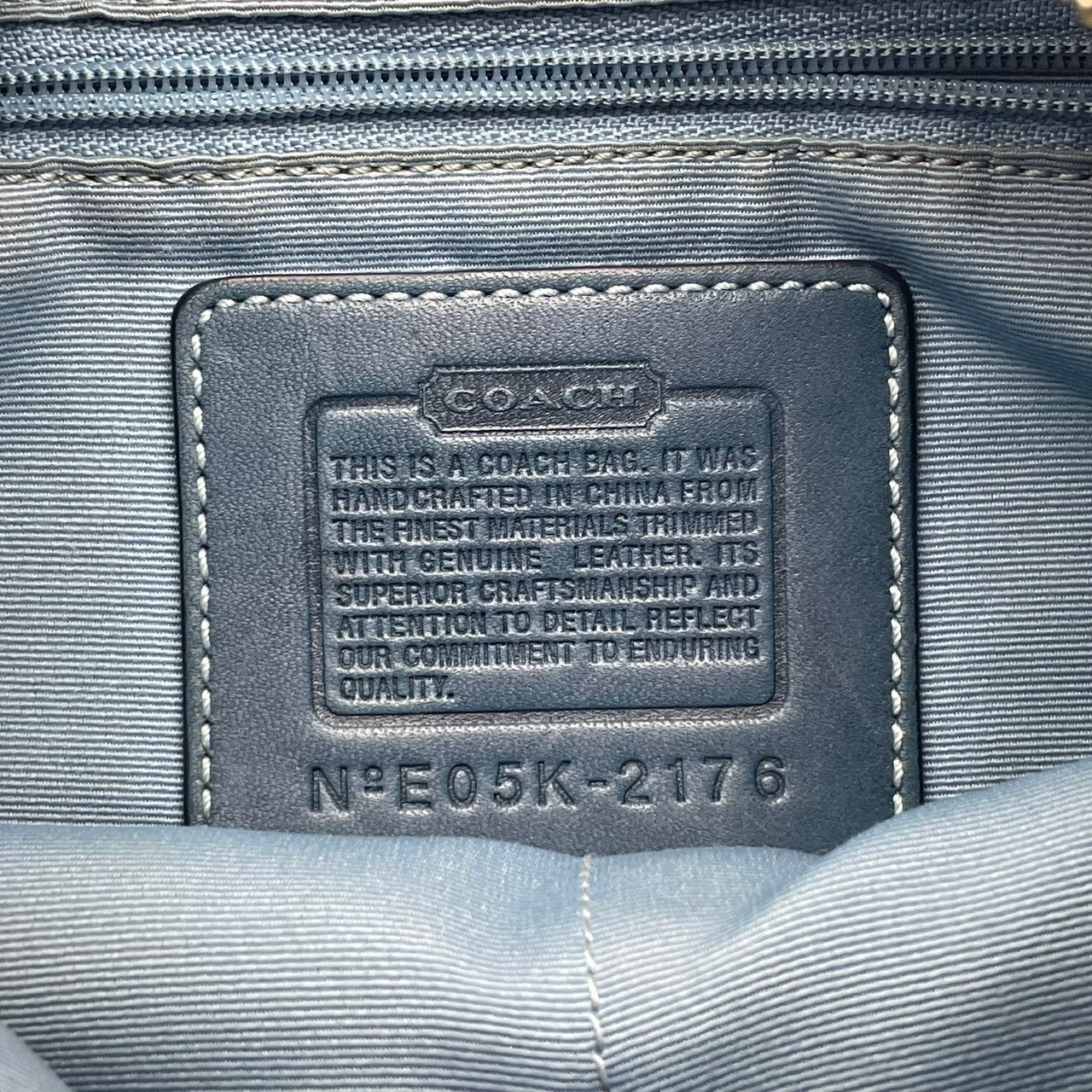 コーチ COACH ショルダーバッグ 斜め掛け可 シグネチャー キャンバス スウェード レザー 青 ブルー シルバー金具 クロスボディ 肩掛け 鞄 カバン ロゴ リングモチーフ エレガント クラシック ヴィンテージ レディース お出かけ トラベル 旅行 S3