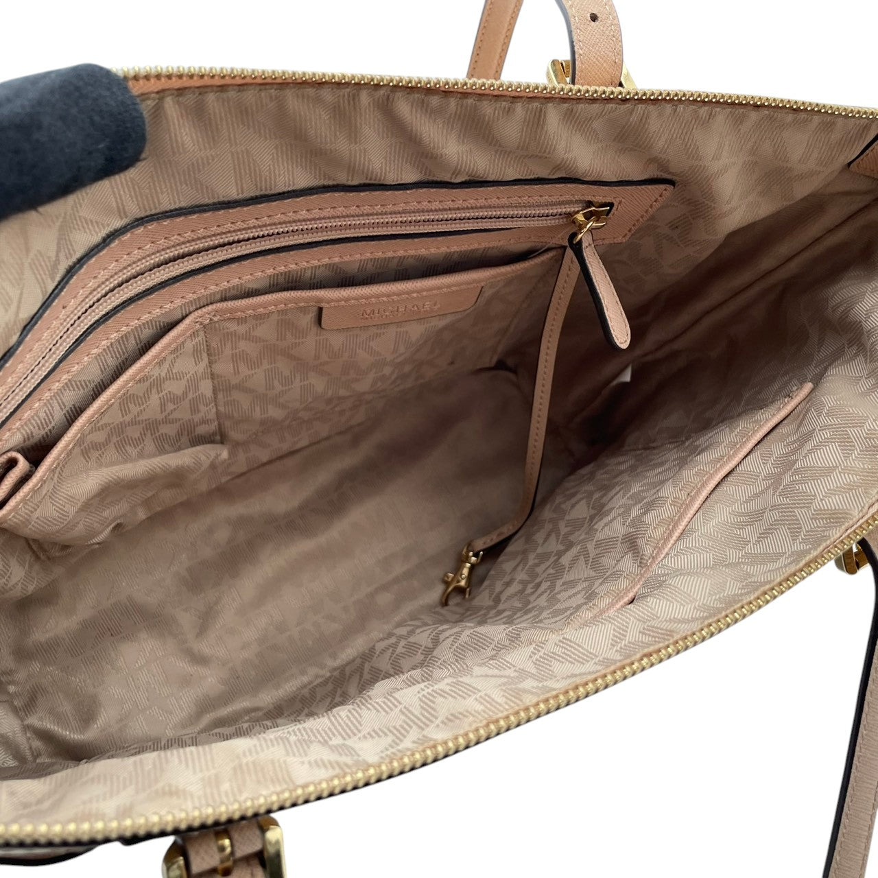 美品 マイケルコース MICHAEL KORS ジェットセット トラベル トートバッグ レザー ピンクベージュ ゴールド金具 ファスナー開閉 肩掛け A4 エレガント 通勤 通学 レディース 30F4GTTT9L S3