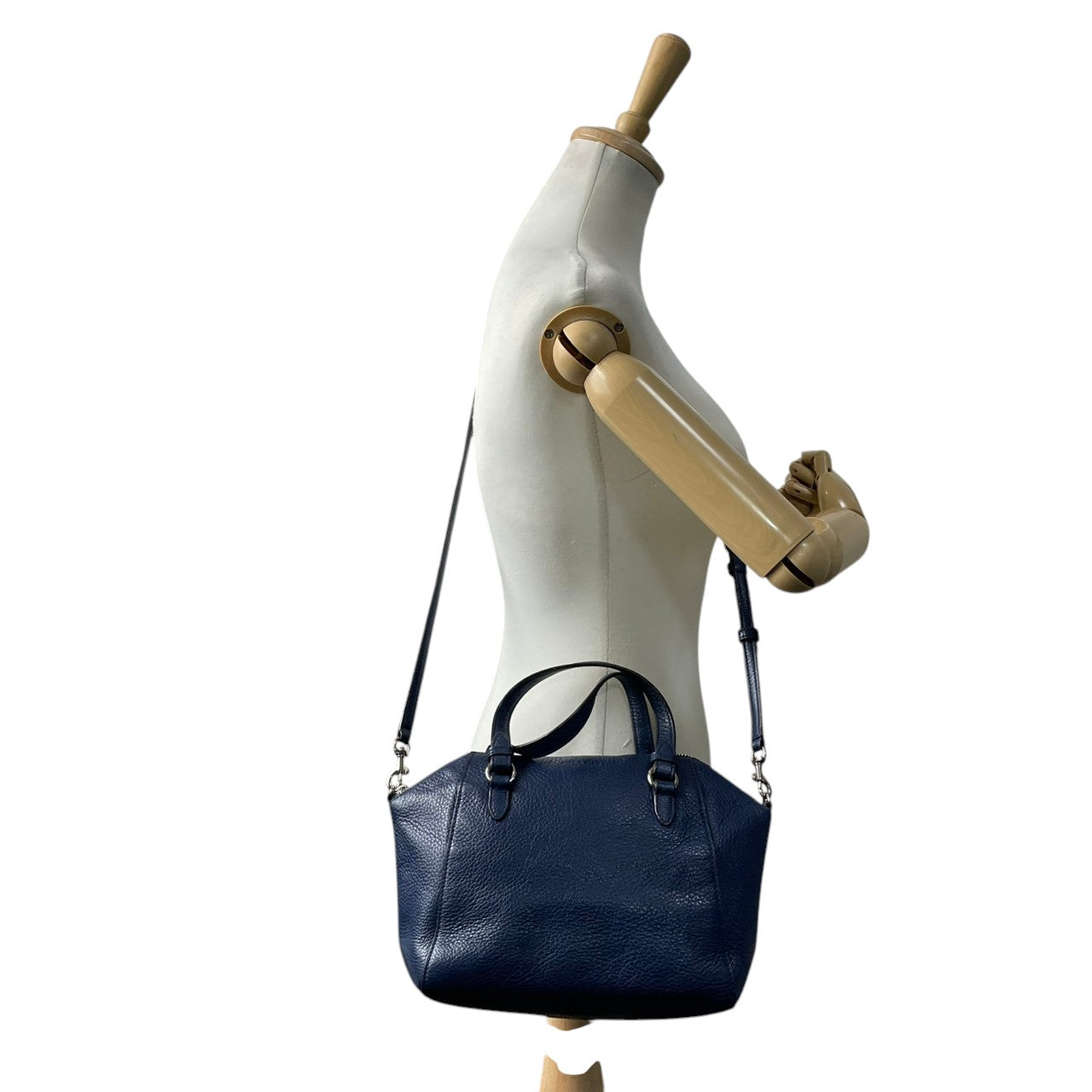 美品 コーチ COACH 2WAYバッグ ハンドバッグ ショルダーバッグ レザー ブルー 青 シルバー金具 ロゴチャーム ファスナー開閉 クロスボディ 斜め掛け エレガント お出かけ レディース 鞄 カバン F30281 S5