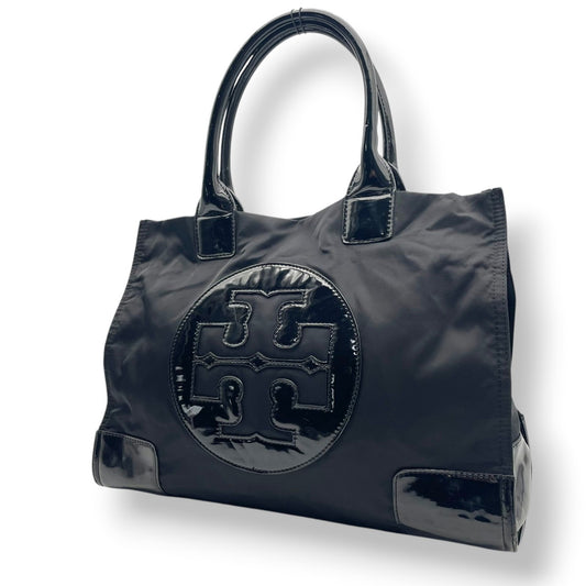 良品 トリーバーチ TORY BURCH エラ トートバッグ ナイロン エナメル ブラック 黒 デカロゴ 大容量 マザーズバッグ A4 軽量 肩掛け デイリーユース エレガント レディース 鞄 カバン S79