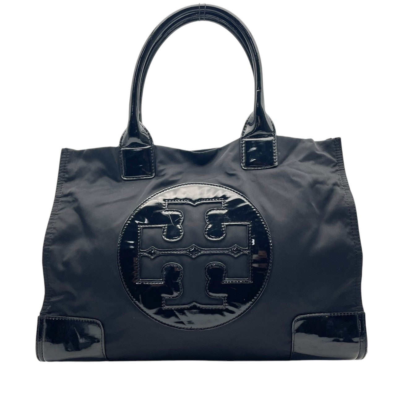 良品 トリーバーチ TORY BURCH エラ トートバッグ ナイロン エナメル ブラック 黒 デカロゴ 大容量 マザーズバッグ A4 軽量 肩掛け デイリーユース エレガント レディース 鞄 カバン S79