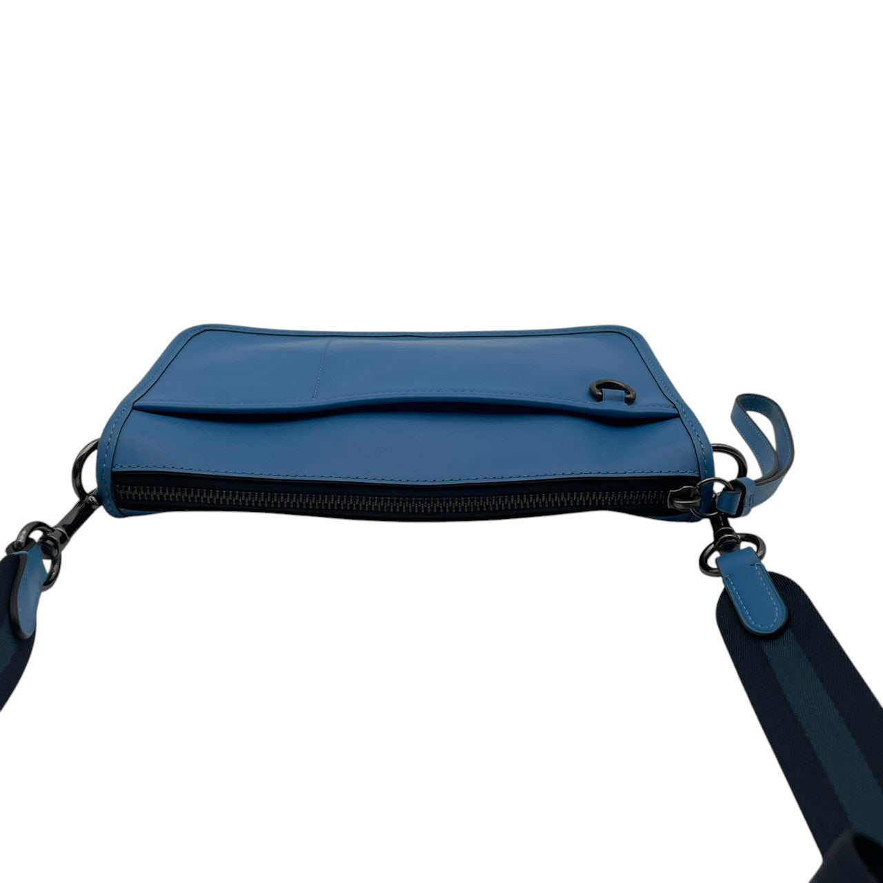 良品 コーチ COACH ショルダーバッグ クロスボディ レザー ブルー 青 ゴールド金具 ロゴチャーム ファスナー開閉 斜め掛け 肩掛け エレガント お出かけ デイリーユース レディース 鞄 カバン C1592 S79