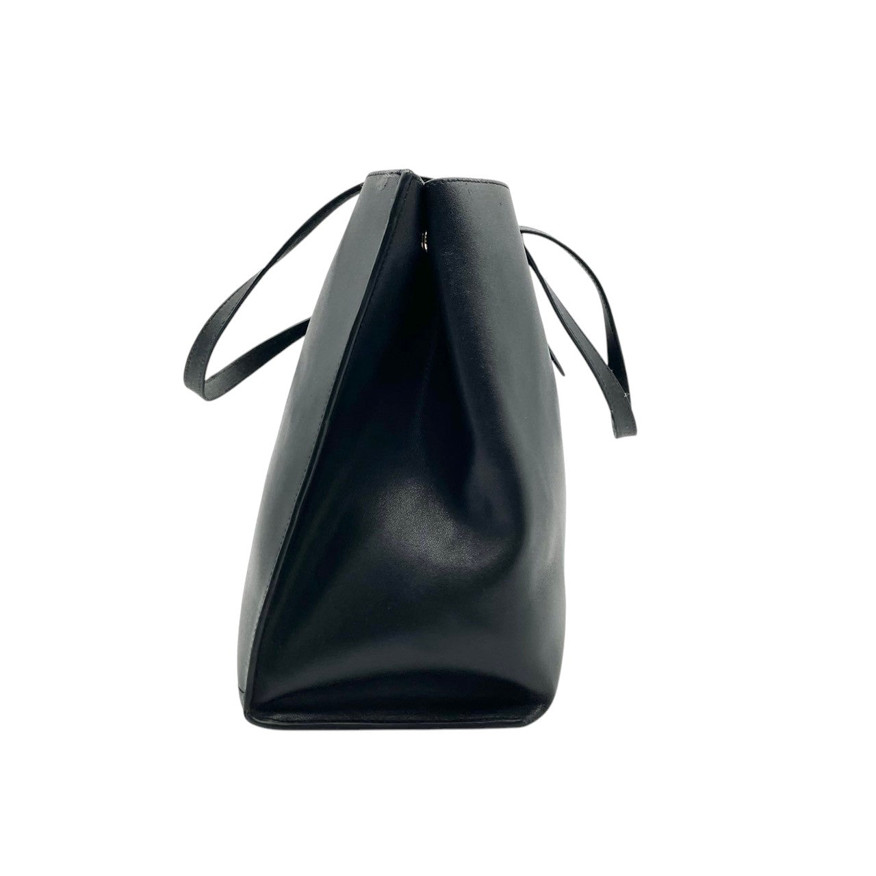良品 フルラ FURLA トートバッグ ショルダーバッグ レザー ブラック 黒 ゴールド金具 ロゴチャーム 肩掛け A4収納可 大容量 エレガント ビジネス 通勤 通学 デイリーユース レディース 鞄 カバン S79