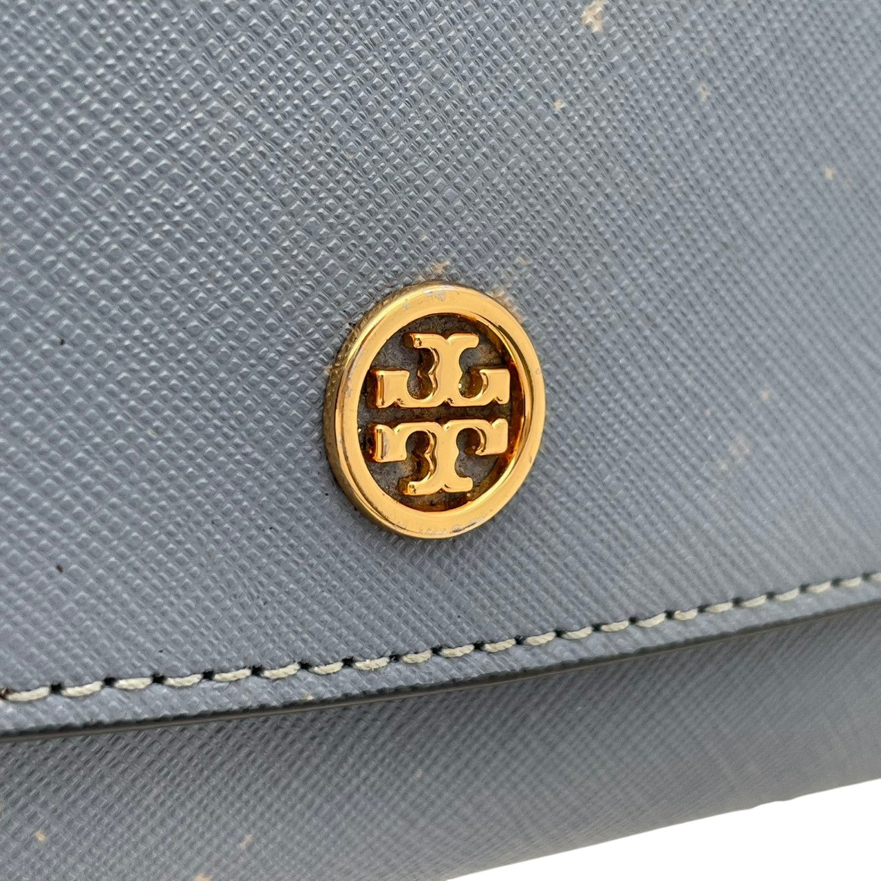 トリーバーチ TORY BURCH ショルダーバッグ チェーンバッグ クラッチ 2WAY 斜め掛け ポシェット ミニバッグ ウォレット レザー 本革 水色 ブルー ライトブルー ゴールド金具 ロゴ レディース エレガント 上品 お出かけ S64