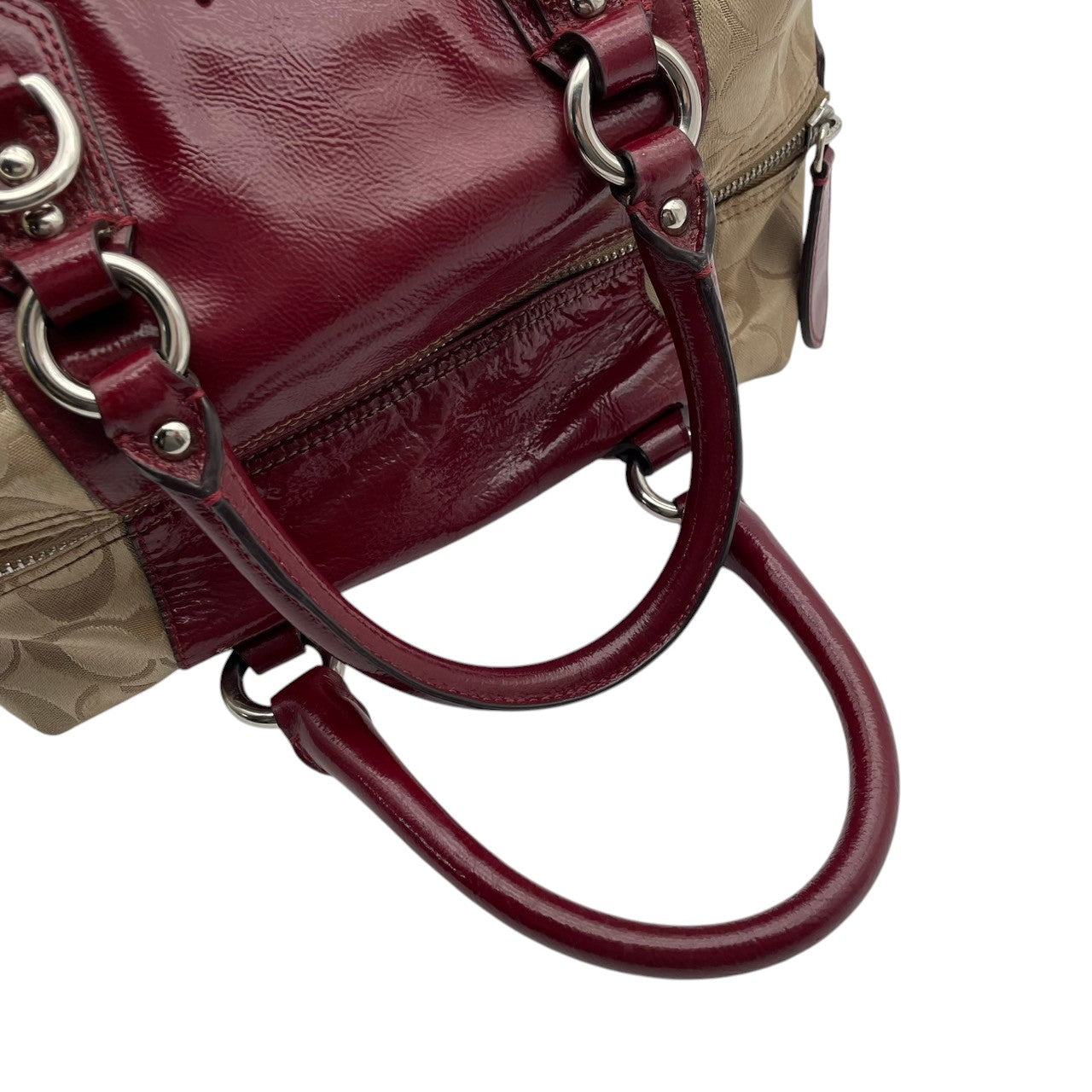 コーチ COACH アシュリー シグネチャー サテン サッチェル ハンドバッグ キャンバス パテントレザー ベージュ ワインレッド 総柄 F15443 J1149 シルバー金具 ロゴ 手持ち レディース 上品 クラシック 日常使い 収納力 S2