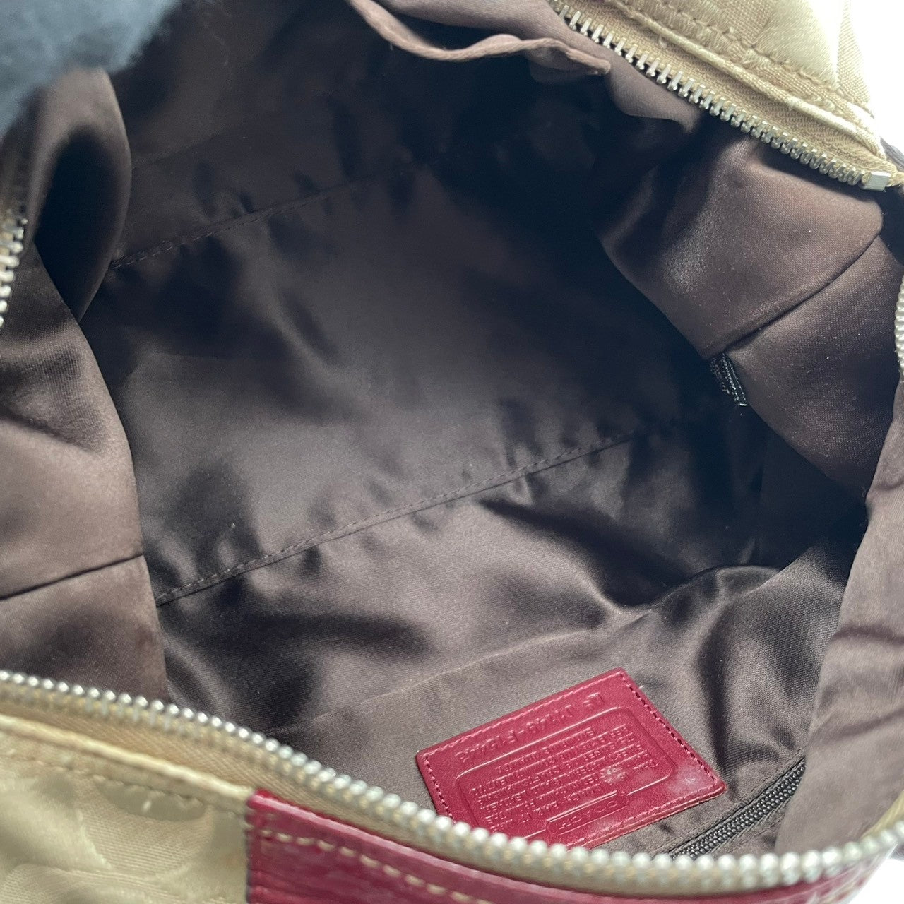 コーチ COACH アシュリー シグネチャー サテン サッチェル ハンドバッグ キャンバス パテントレザー ベージュ ワインレッド 総柄 F15443 J1149 シルバー金具 ロゴ 手持ち レディース 上品 クラシック 日常使い 収納力 S2