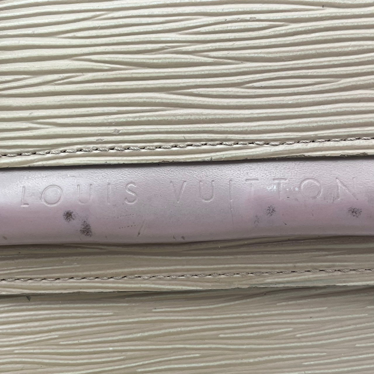 ルイヴィトン LOUIS VUITTON ポルトモネ エラスティック 三つ折り財布 エピ レザー グレージュ M6366B ゴムベルト コンパクトウォレット 折り財布 レディース ユニセックス ロゴ型押し 小銭入れ 札入れ カード収納 M3